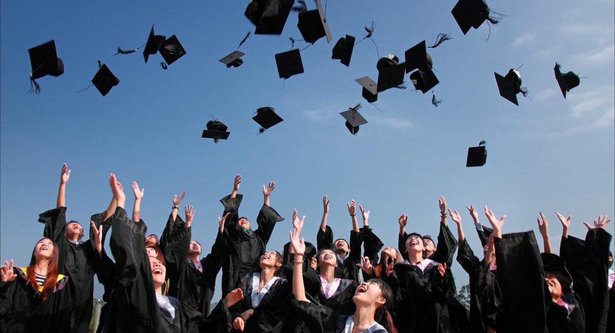 accomplishment-ceremony-education-graduation-267885